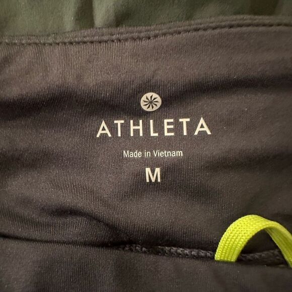Athleta Women’s Pleated Skorts Gray, Olive Green size medium - Picture 5 of 8